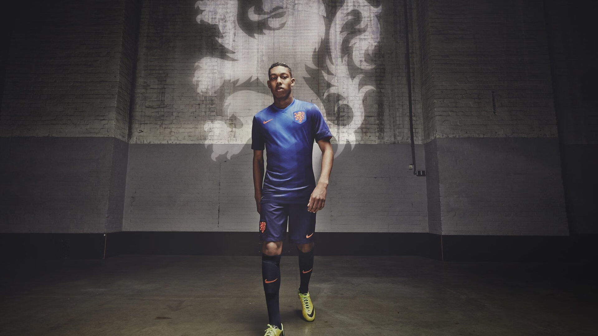 “中国女足增加海外比赛，提升国际影响力”，中国女足外教