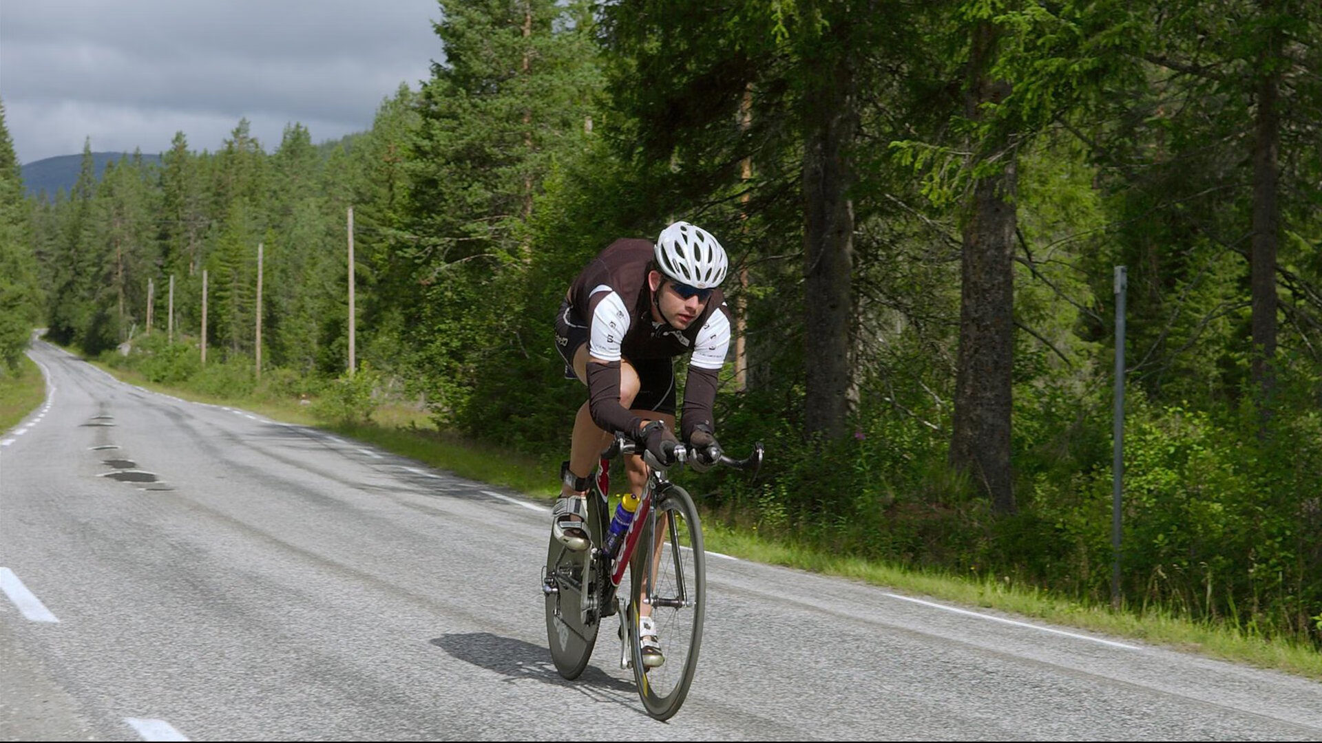 开云体育俱乐部官网-排名变化：轮换、伤病和战术调整带来的连锁反应